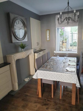 Maison Gray - Dog Friendly, Central Location